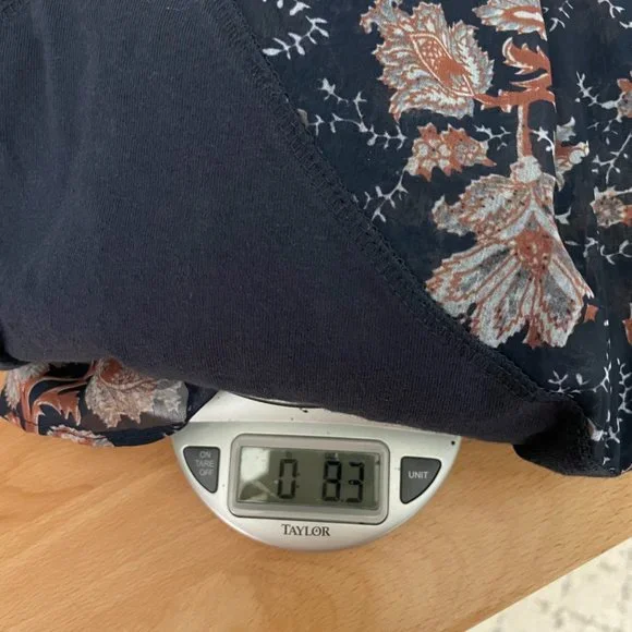 Anthropologie Akemi & Kin Blue Size Large Tunic Top Womens Floral Applique Hem - Picture 8 of 8